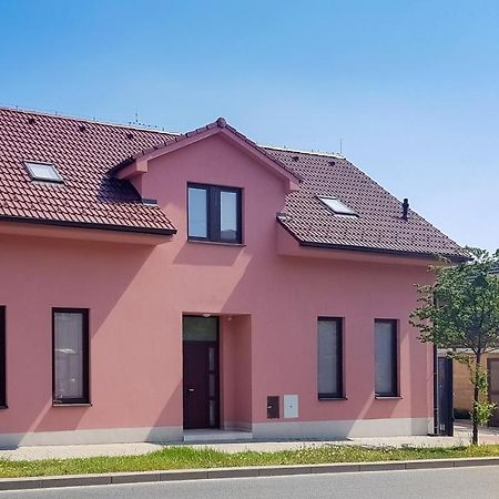 Apartment De Luna Πράγα Εξωτερικό φωτογραφία