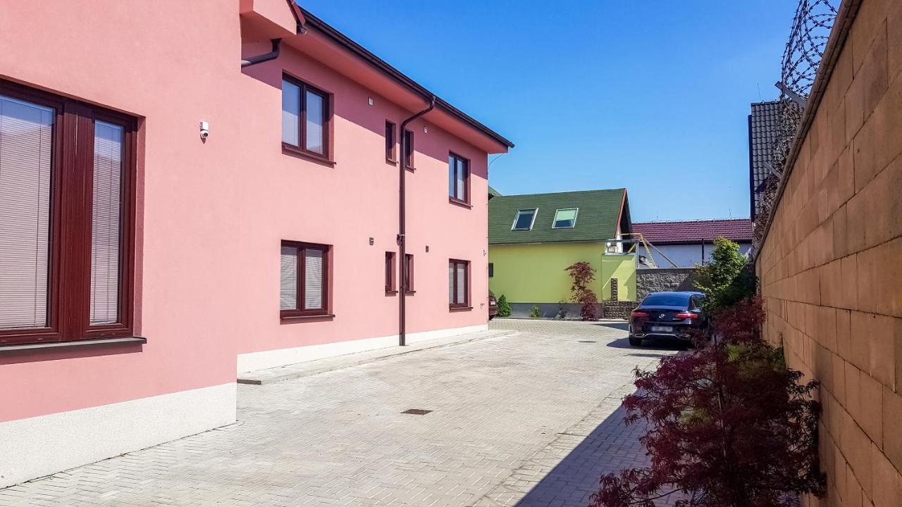 Apartment De Luna Πράγα Εξωτερικό φωτογραφία